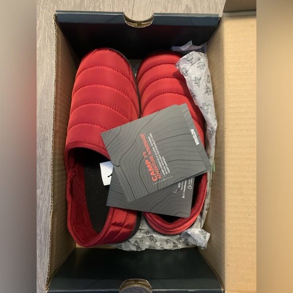 Woods Women's Red Slippers (Size: 9) - Picture 3 of 9